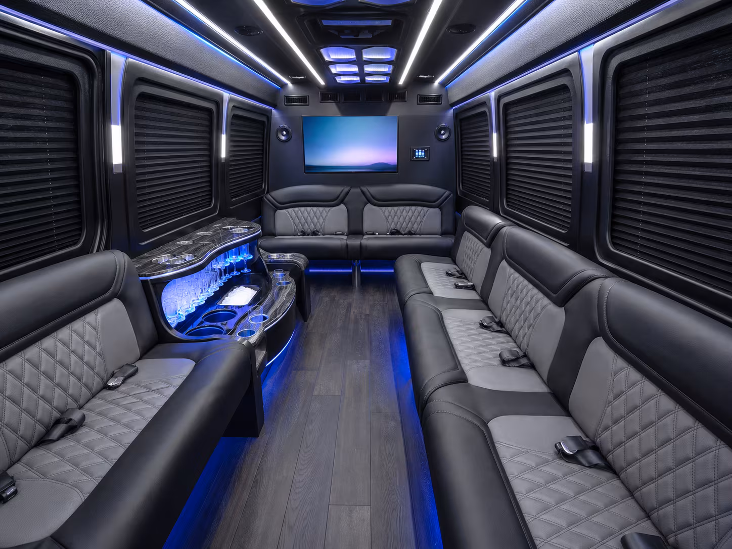 chino 20 passenger party bus